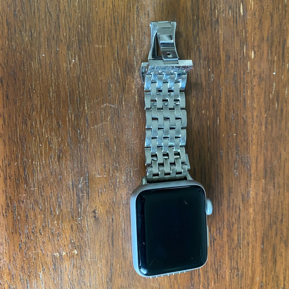 Quince 38-42mm Apple Watch Stainless Steel Watch Band - Picture 4 of 13